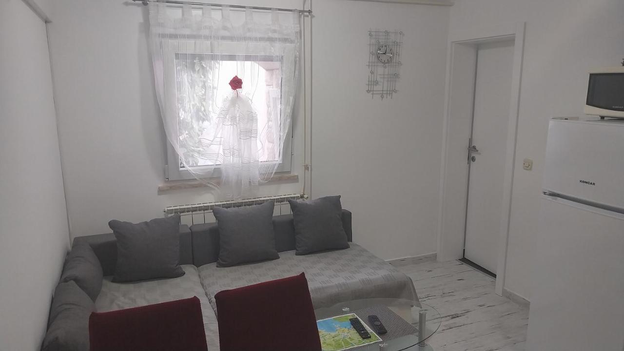 Jan 2 Apartment Pula Exterior photo